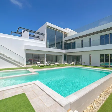 Monarca Villa Costa Teguise